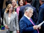 Эта женщина случайно не кузина Саломе Бабо?! Эта женщина случайно не кузина Саломе Бабо?!