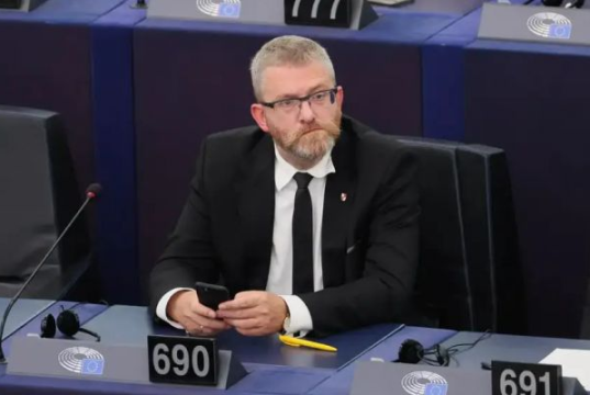 «ЕС должен быть разрушен, иначе он уничтожит нас» — евродепутат от Польши