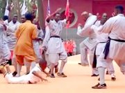 Однажды в Шаолине решили обучить шаолинь-цюаню группу негров Однажды в Шаолине решили обучить шаолинь-цюаню группу негров