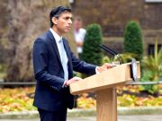 Сунак поздравил лидера Лейбористской партии с победой на выборах в парламент Сунак поздравил лидера Лейбористской партии с победой на выборах в парламент