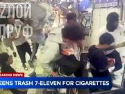 Негры прочитали в Телеграме, что пал Нью-Йорк Негры прочитали в Телеграме, что пал Нью-Йорк