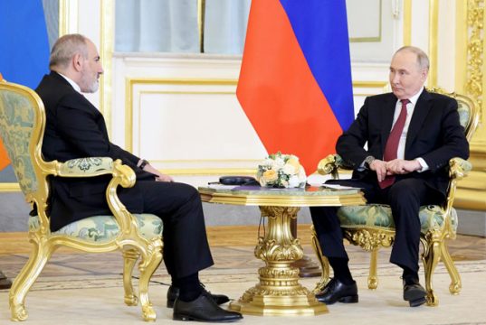 Кабмин Армении заявил, что Пашинян и Путин договорились о встрече для обсуждения двусторонней повестки Кабмин Армении заявил, что Пашинян и Путин договорились о встрече для обсуждения двусторонней повестки