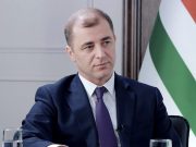 Один из лидеров абхазской оппозиции Адгур Ардзинба пошел на откровенное сближение с прозападными НПО Один из лидеров абхазской оппозиции Адгур Ардзинба пошел на откровенное сближение с прозападными НПО