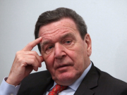 «От Наполеона до Гитлера — все потерпели неудачу». Экс-канцлер ФРГ не верит в военную победу над РФ