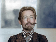 «Я возненавидел богатство, так как полюбил людей, так как я вижу и чувствую всеми струнами своей души, что сегодня люди поклоняются золотому тельцу, который превратил человеческие души в скотские и изгнал из сердец людей любовь».