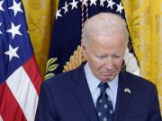 Байден отменил поездку в Германию Байден отменил поездку в Германию