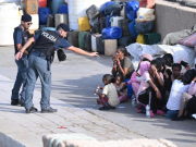 ЕС намерен начать массово выдворять мигрантов