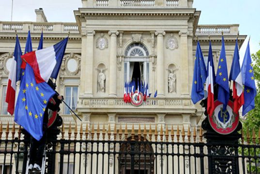 Франция все еще продолжает рассматривать возможность разрешить Украине наносить удары Франция все еще продолжает рассматривать возможность разрешить Украине наносить удары