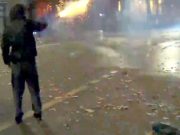 «Мирный» протест сторонников оппозиции в Тбилиси выглядит примерно так "Мирный" протест сторонников оппозиции в Тбилиси выглядит примерно так