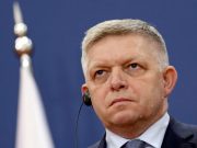 Фицо заявил, что Украина заплатит за «авантюру» своей территорией Фицо заявил, что Украина заплатит за "авантюру" своей территорией