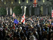 Ставка на школьников и студентов: кто бросает молодежь Грузии на баррикады