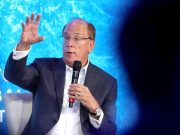 Гендиректор BlackRock Ларри Финк проводит в Пекине встречи на высшем уровне Гендиректор BlackRock Ларри Финк проводит в Пекине встречи на высшем уровне