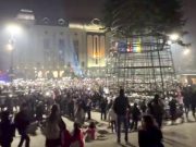 Одиннадцатая ночь протестов у парламента Грузии в ночь на понедельник прошла без эксцессов Одиннадцатая ночь протестов у парламента Грузии в ночь на понедельник прошла без эксцессов