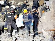 В Кривом Роге после вчерашнего удара баллистикой идут разборы завалов общаги-отеля В Кривом Роге после вчерашнего удара баллистикой идут разборы завалов общаги-отеля