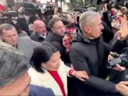 Экс-президент Грузии Саломе Зурабишвили покидает резиденцию Экс-президент Грузии Саломе Зурабишвили покидает резиденцию