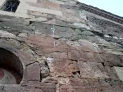 Древнейшую церковь Анчисхати в Тбилиси закидали яйцами Древнейшую церковь Анчисхати в Тбилиси закидали яйцами