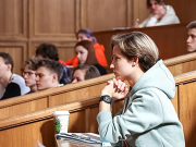 Иноагентам могут полностью запретить заниматься просвещением и образованием