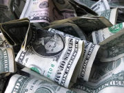 Число стран, бойкотирующих доллар, превысило количество его сторонников