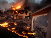 Драки за свечи и воду. Город Ангелов повторяет судьбу Содома и Гоморры