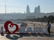 Азербайджан направил ноту о закрытии Русского дома в Баку