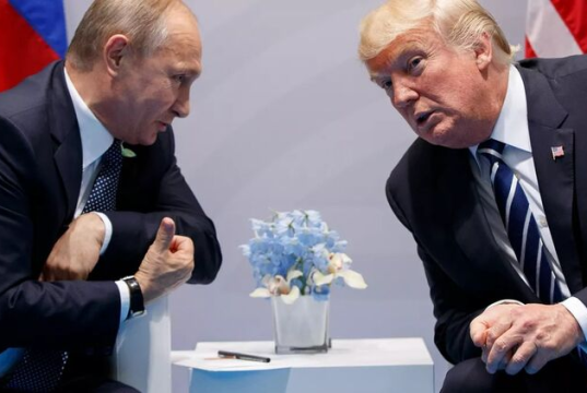 Трамп после разговора с Путиным позвонил Зеленскому и проинформировал его о беседе с президентом РФ.