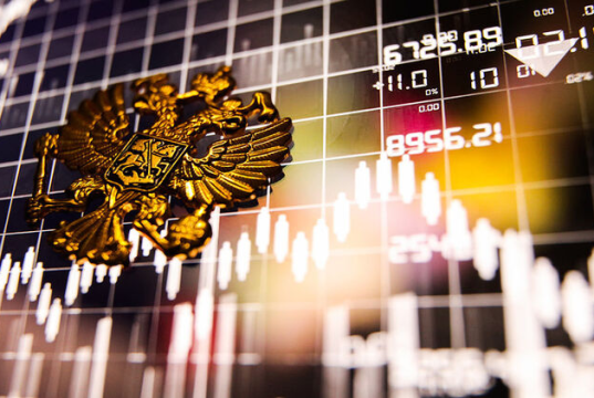 На фоне переговоров США и РФ инвестиции в российские гособлигации стали крупнейшими с начала 2022 года