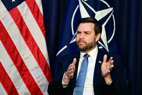 Главные угрозы для Европы идут не из России и Китая, а изнутри, заявил Джей Ди Вэнс Главные угрозы для Европы идут не из России и Китая, а изнутри, заявил Джей Ди Вэнс