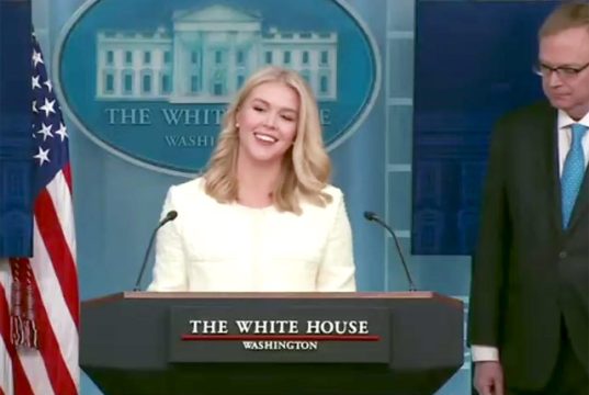 Ливитт: Мы ждем победы над нашим будущим 51-м штатом — Канадой! Ливитт: Мы ждем победы над нашим будущим 51-м штатом — Канадой!