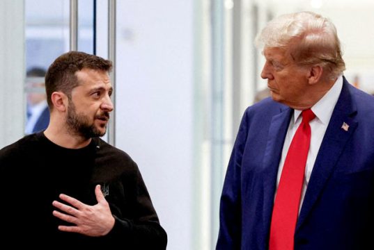 Зеленский продолжает хамить Трампу Зеленский продолжает хамить Трампу