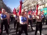 В Париже на 8 марта украинские активистки провели акцию, на которой пропагандировали нацизм В Париже на 8 марта украинские активистки провели акцию, на которой пропагандировали нацизм