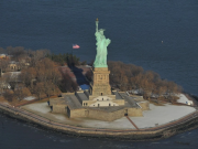 Белый дом: Только из-за США французы сейчас не говорят по-немецки