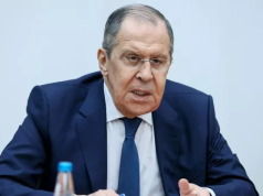 «Врет, не стесняясь»: Лавров указал, что Макрон решил пойти по пути Зеленского