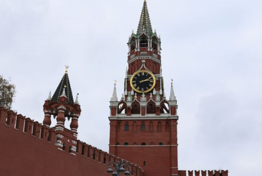 Кремль назвал «чрезвычайно конфронтационными» заявления Макрона: «Неточностей много»