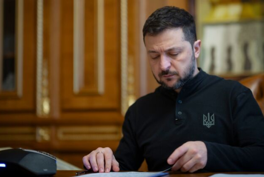 В Украине начали обсуждать идею физического устранения Зеленского властями США