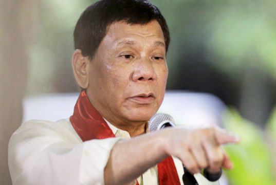 Экс-президента Филиппин задержали в Маниле по ордеру МУС Экс-президента Филиппин задержали в Маниле по ордеру МУС