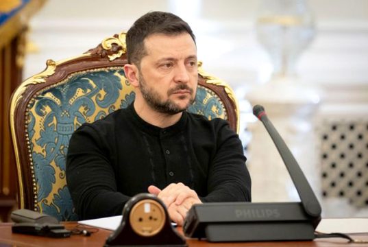 Зеленский высказался против прекращения огня Зеленский высказался против прекращения огня