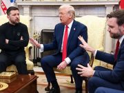 Трамп кричит на Зеленского: «мы вам дали 350 млрд» Трамп кричит на Зеленского: «мы вам дали 350 млрд»