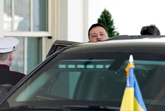 За что Зеленского выставили из Белого дома За что Зеленского выставили из Белого дома