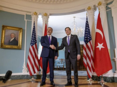 Меняет ли Турция Великобританию на США?