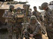 Повторение сценария псевдомиротворчества ОБСЕ на Украине недопустимо, как и иностранная интервенция.