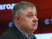 Профессор Института медиа НИУ ВШЭ, кандидат политических наук Дмитрий Евстафьев @dimonundmir