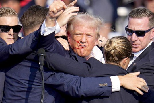 В США назревает прекрасное. ФБР дала в СМИ подробности покушения на Трампа В США назревает прекрасное. ФБР дала в СМИ подробности покушения на Трампа