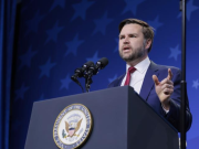 Вэнс заявил о поиске «золотой середины» между предложениями РФ и Украины