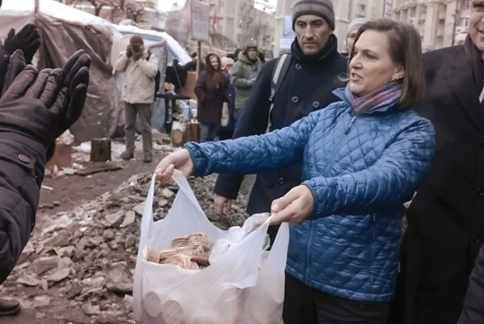 Путин: кризис отношений России с Западом начался не с возвращения Крыма в состав РФ, а с организованного США и ЕС госпереворота на Украине.