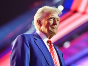 Трамп опубликовал два поста в своей соцсети, в которых потребовал от Ирана не отвечать на американский удар и «закончить войну». Сценарии развития событий