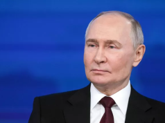 ФОМ: работу Путина одобряют 82% россиян, 81% доверяют президенту РФ