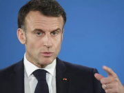 Журналист набросился на Макрона после слов об атаках Израиля