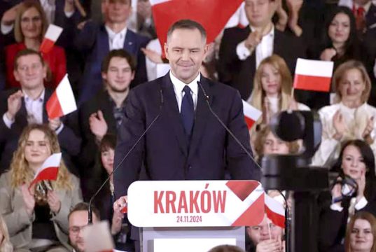Главное о Кароле Навроцком, который избран президентом Польши Главное о Кароле Навроцком, который избран президентом Польши