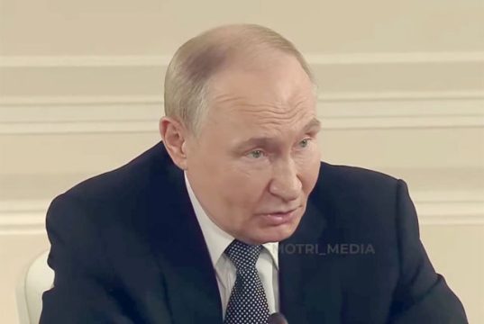 Мы считаем, что мы не начинали военных действий на Украине, а пытаемся их закончить — Путин Мы считаем, что мы не начинали военных действий на Украине, а пытаемся их закончить — Путин.