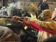 Мы дали слишком много свободы поколению, у которого, к счастью, нет в руках автомата, но которое с радостью бросает в правоохранителей все, что ему подсовывают, не думая о последствиях